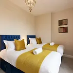 Clifton Court - Your Apartment